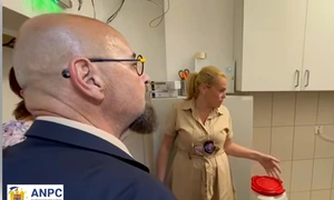 Piedone, în control la un restaurant chinezesc Foto Captură video jpg