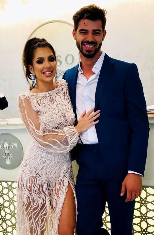 Celia și Ștefan au lucrat împreună la un proiect