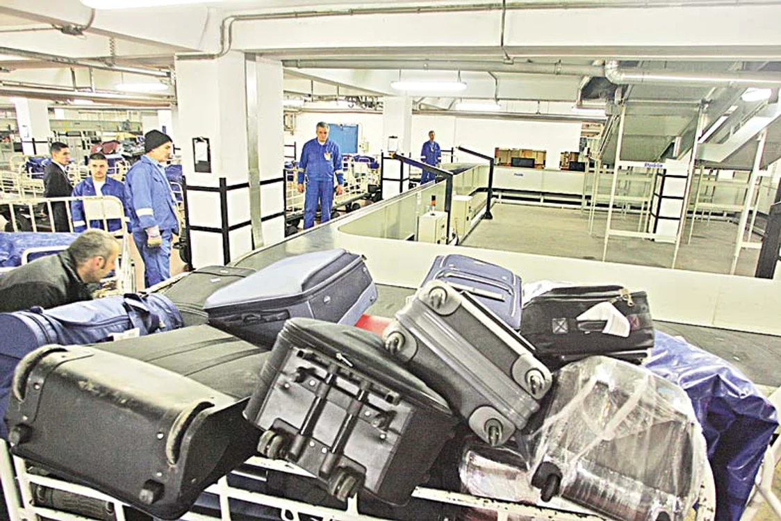 Bagaje avion Foto Arhiva Adevărul