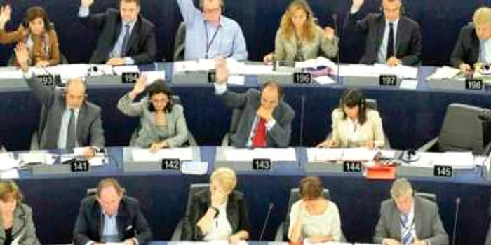 Europarlamentarii au votat ieri pentru o mai mare disciplină fiscală în UE