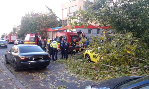 copac prabusit bucuresti isu echipaje smurd jpeg