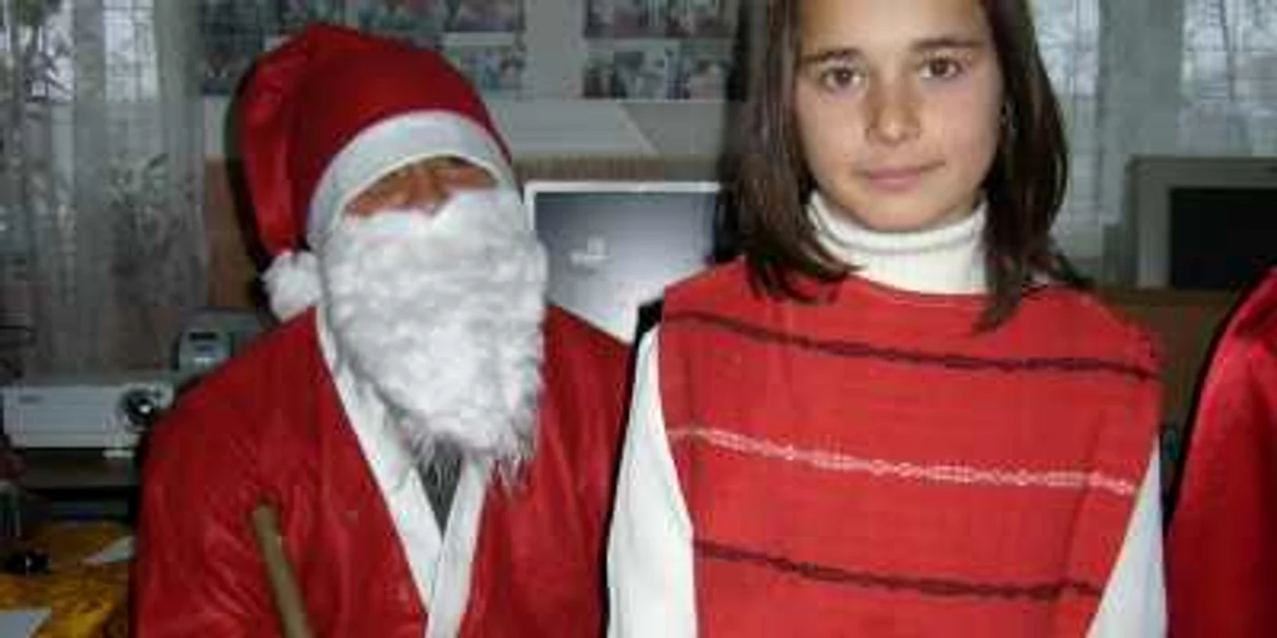 Fetiţa l-a întâlnit pe moş la şcoală, cu câteva zile înainte să moară