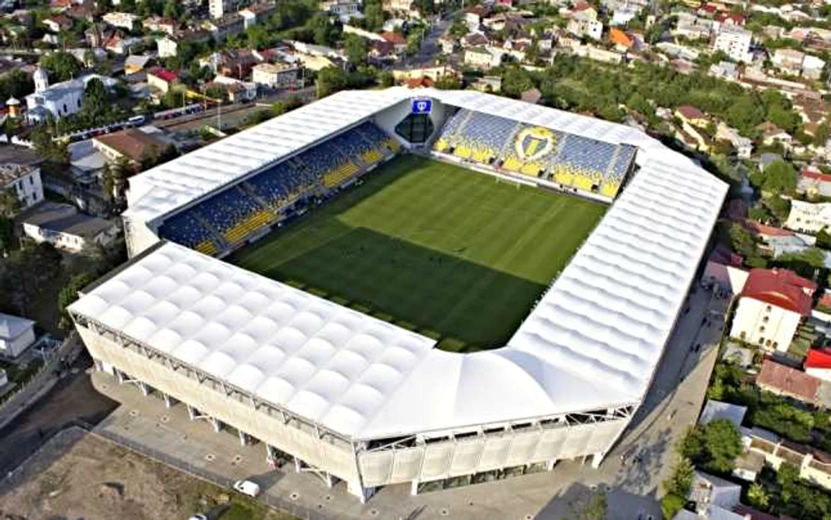 În zona stadionului din Ploieşti se va circula deviat joi seară. FOTO skycam.ro