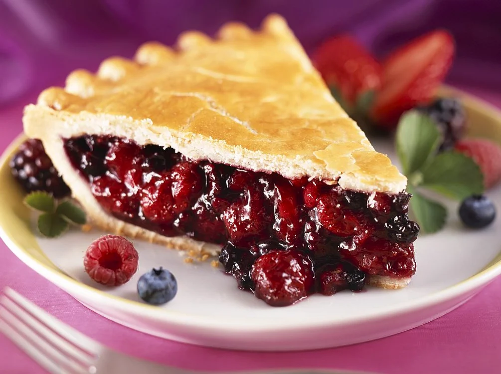 tarta cu fructe de padure si gem jpeg