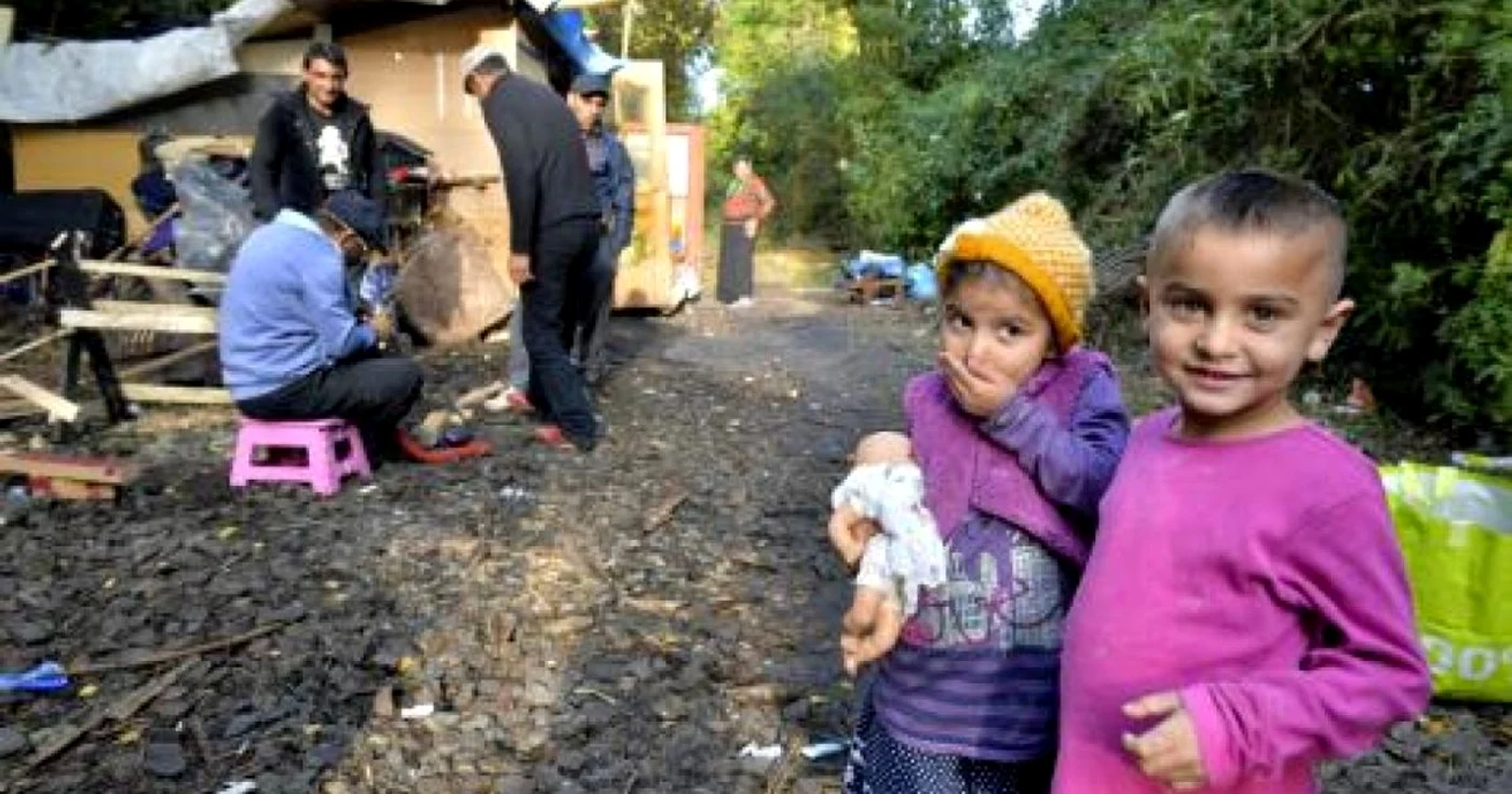 Copii din tabăra improvizată din Bruxelles