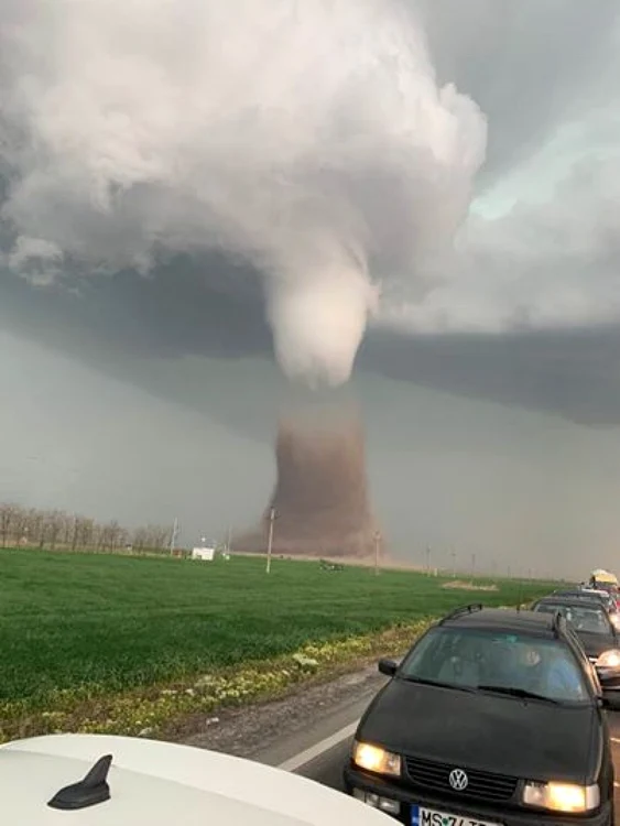 Tornada de la Drajna a lovit marţi,30 aprilie FOTO Captură video