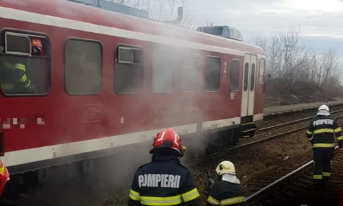 Incendiu tren Dâmbovița. FOTO ISU Dâmbovița