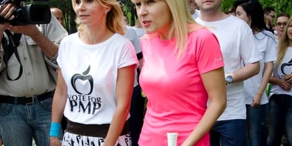 ruxandra dragomir si elena udrea foto georgiana dinu