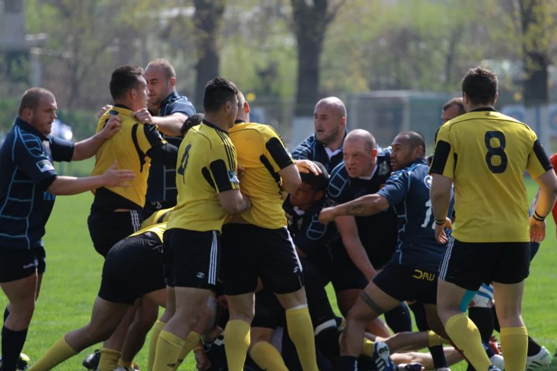 La meciul CSM București - RCM Timișoara s-au produs trei încăierări ale rugbyștilor * Foto: Marian Burlacu