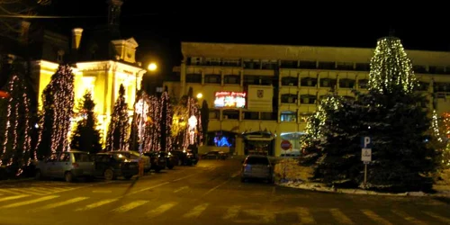 Cele mai frumoase instaţii au fost montate în Piaţa Revoluţiei 