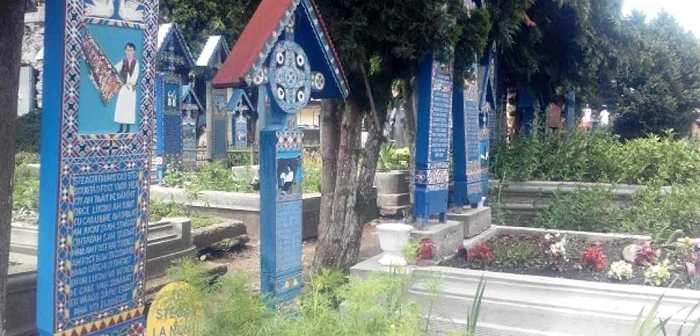 Cimitirul vesel din Săpânţa    Foto: Angela Sabău