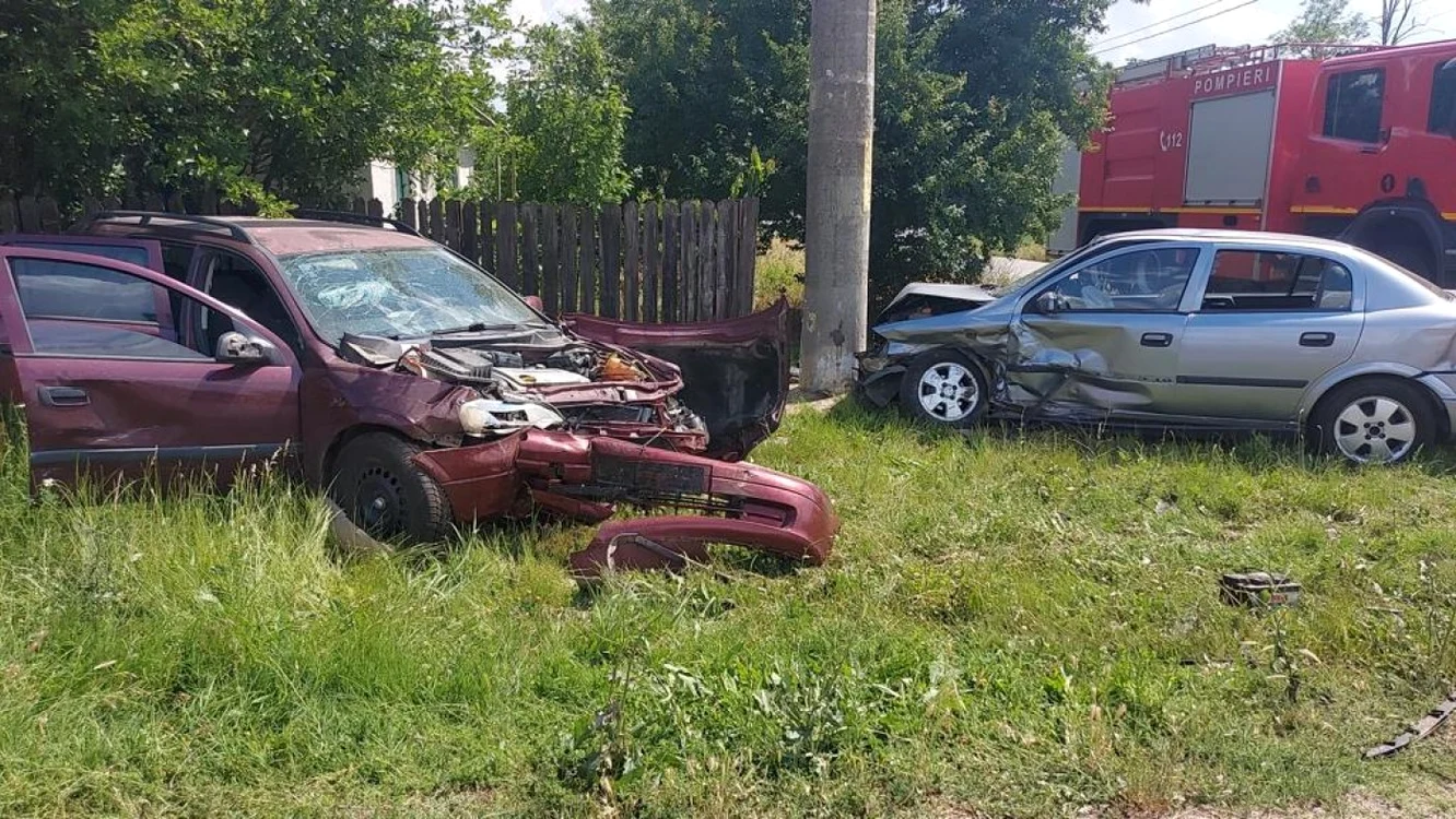 Accident cu şase victime la Andrăşeşti FOTO ISU Ialomiţa