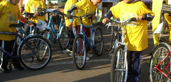 Bicicliştii din Alba Iulia sunt cei mai bucuroşi de trasarea pistelor. 