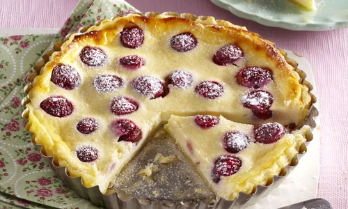 Cherry cake with vanilla cream jpeg