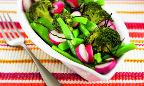 Green bean,broccoli,radish and Arame seaweed salad jpeg