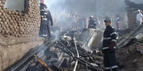 Reşiţa: Lipsa dotărilor Serviciilor Voluntare pentru Situaţii de Urgenţă, pune în pericol proprietăţile oamenilor de la sate