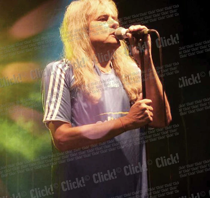 Cristi Minculescu a anunţat, săptămâna trecută, că nu va mai face parte din formaţia Iris.