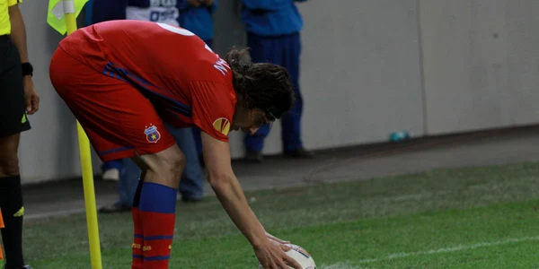 Steaua - Maccabi 4-2 - Brandan a executat cornerul la golul lui Tatu * Foto: Marian Burlacu