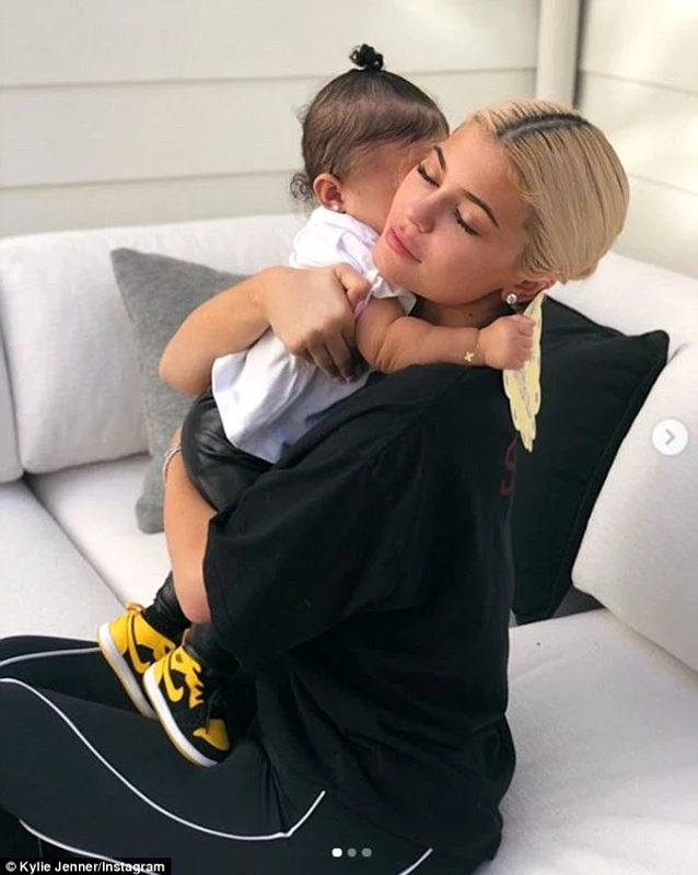 2 kylie jenner jpg jpeg
