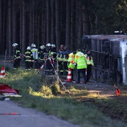un autocar cu 50 de filipinezi s a rasturnat pe autostrada in germania foto X @ksannews jpg