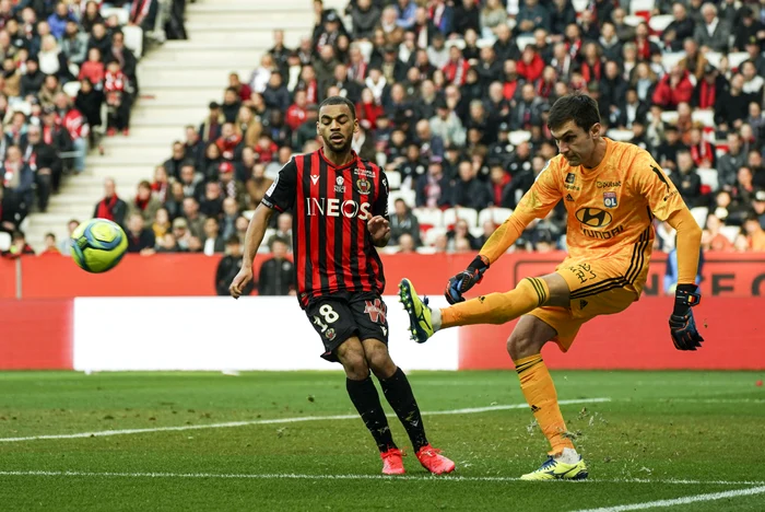 
    Echipa lui Ciprian Tătărușanu se afla pe locul 7 în momentul întreruperii campionatului din FranțaFoto: Profimedia  