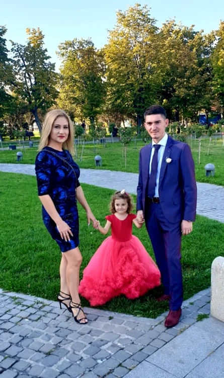 Rareș, alături de soție și de fiica lor