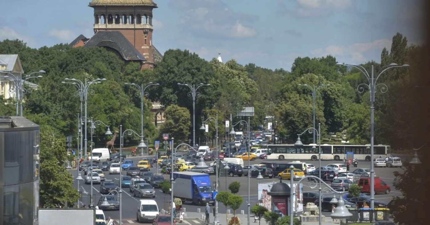 E capitală României, e Bucureşti