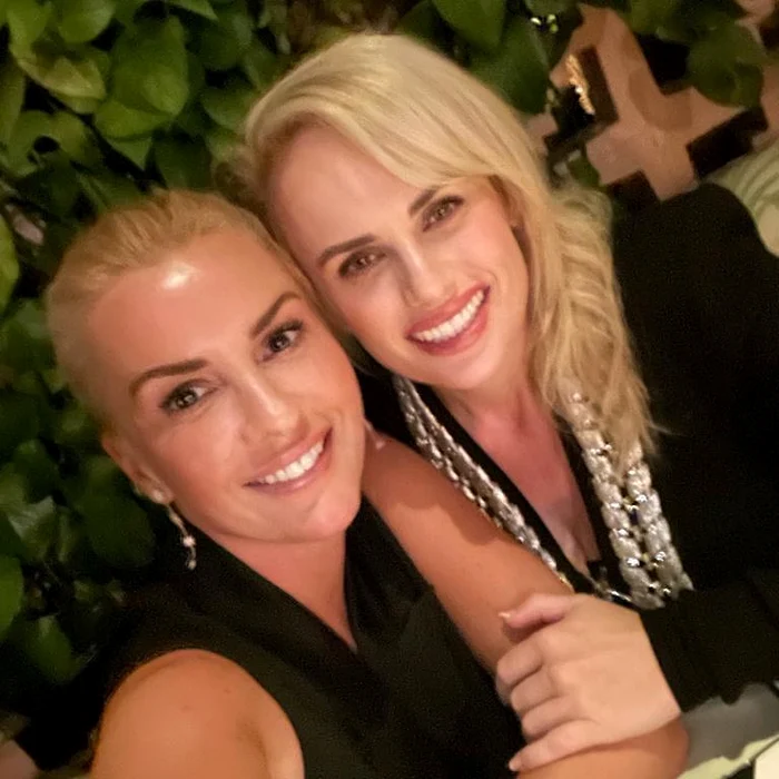 Rebel Wilson și Ramona jpg