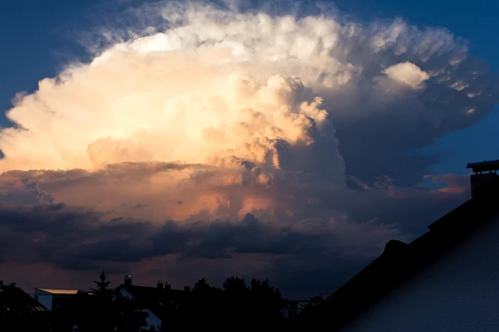 Furtunile violente în România vor fi mai frecvente / foto: Pixabay