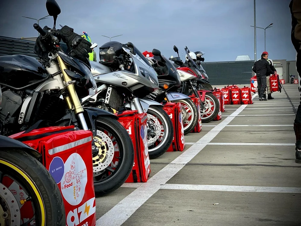 Motocicletele sunt pregătite de plecare FOTO Moto Aikon