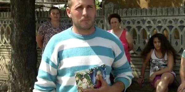 Bărbatul susţine că soţia i-a răpit fetiţa 
