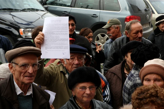 Pensionarii susţin că au ajuns "la limita răbdării"