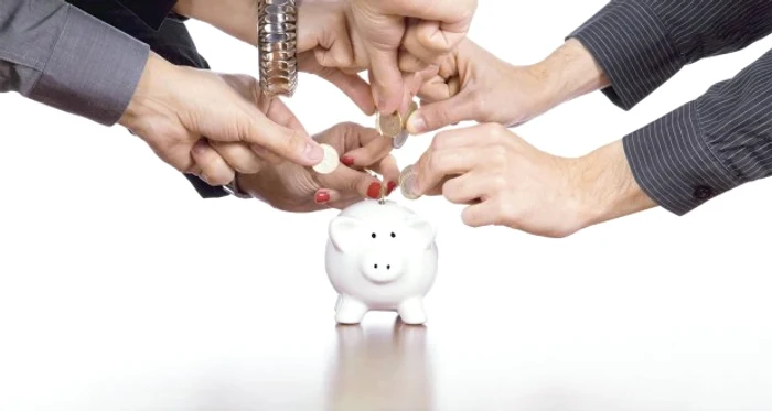 
    Horoscop zilnic 15 ianuarie: Nativii Raci vor să facă economiiFoto: Click!  