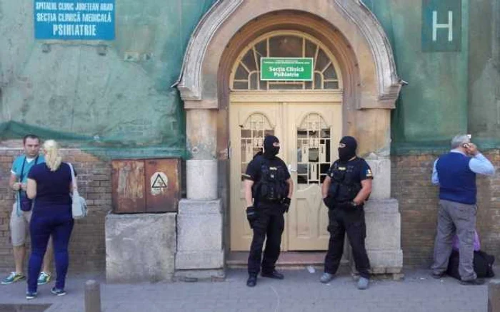 Procurorii au luat cu asalt secţie de Psihiatrie Foto ARQ.RO