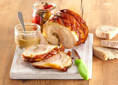 rulada de porc cu mirodenii jpeg