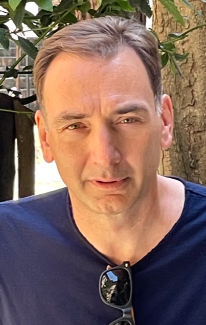 radu naum PNG