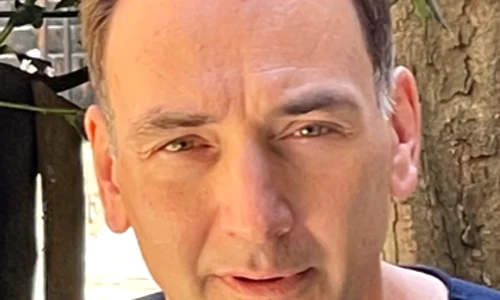 radu naum PNG