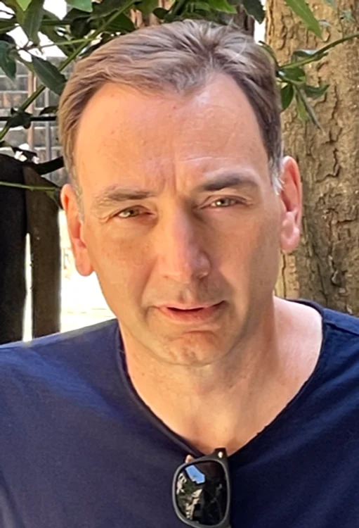 radu naum PNG