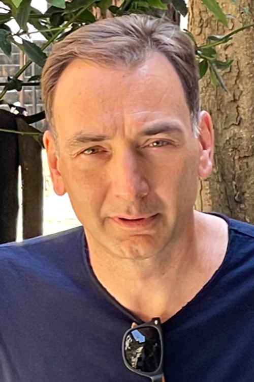 radu naum PNG
