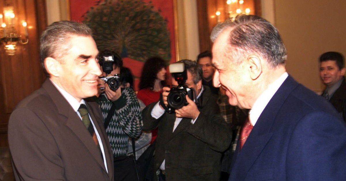 Ion Iliescu și Petre Roman, urmăriți penal pentru infracțiuni contra umanității în Dosarul Mineriadei