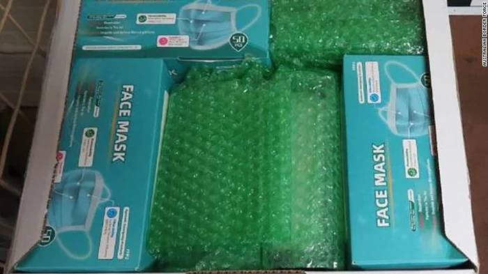 Drogurile erau ascunse în cutiile cu măști trimise din Canada