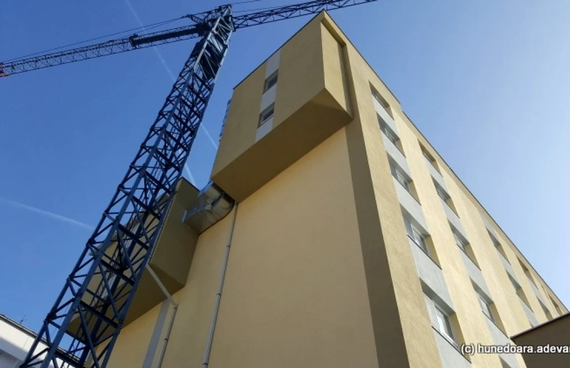 Noua clădire a Spitalului judeţean din Deva. FOTO: Daniel Guţă. ADEVĂRUL.