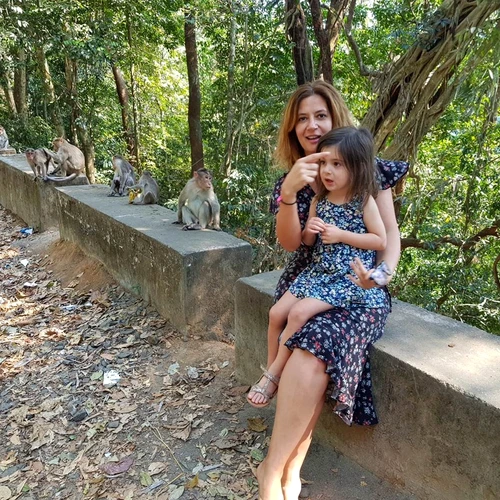 6 amalia enache si alma in india 8 jpg jpeg