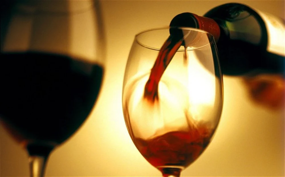De ce consumatorii de vin trăiesc mai mult decât cei de bere sau spirtoase. 340.000 de oameni au participat la studiu