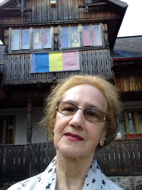 Sofia Vicoveanca locuiește la Suceava, dar are o căsuță și la Vicov