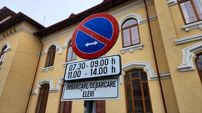 Indicator cu orele când este valabilă hotărârea FOTO Primăria Roman