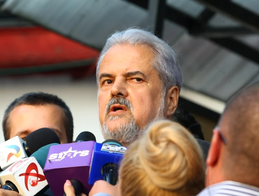 Adrian Năstase, la eliberarea din penitenciarul Jilava, în data de 21 august 2014Foto: Marian Iliescu/Adevărul