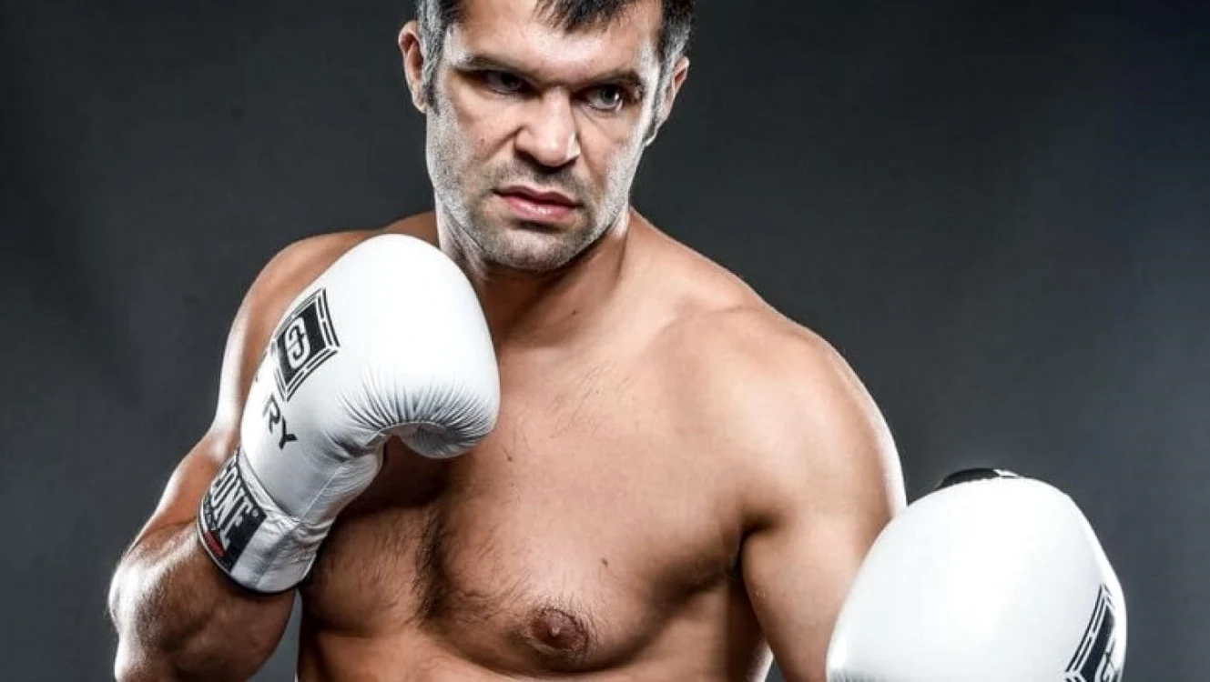 Daniel Ghiță s-a retras în politică