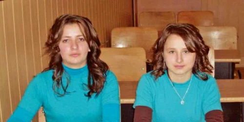 Cristina Pârlea (stânga) şi Daniela Stoica depind de bursa de studii