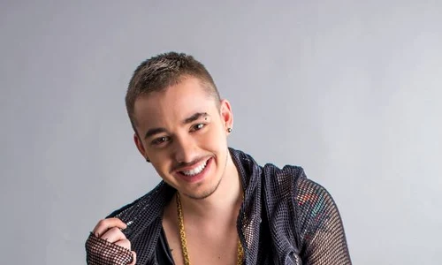 adriantutuclick jpeg